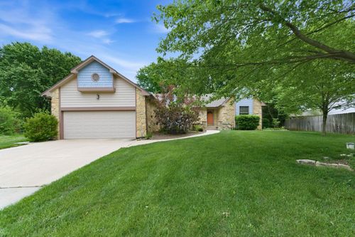1226 N Briarwood Ct, Derby, KS, 67037-3709 | Card Image