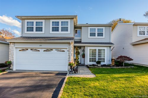 201 Colony Dr, Holbrook, NY, 11741-2847 | Card Image