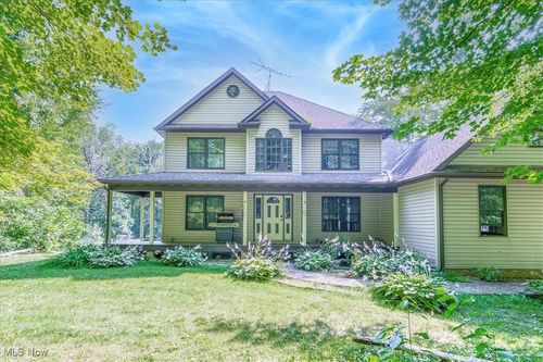 16765 Old State Rd, Middlefield, OH, 44062-9119 | Card Image