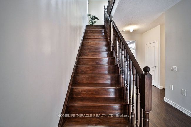 24 Deer Ridge Trail, House attached with 5 bedrooms, 4 bathrooms and 3 parking in Caledon ON | Image 7