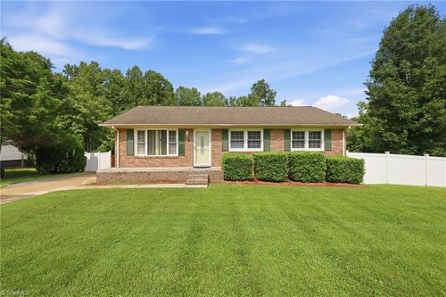 239 Rutledge Drive, Winston-Salem, NC, 27103 | Card Image