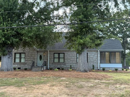 1513 S Ridge Ave, Kannapolis, NC, 28083-6058 | Card Image