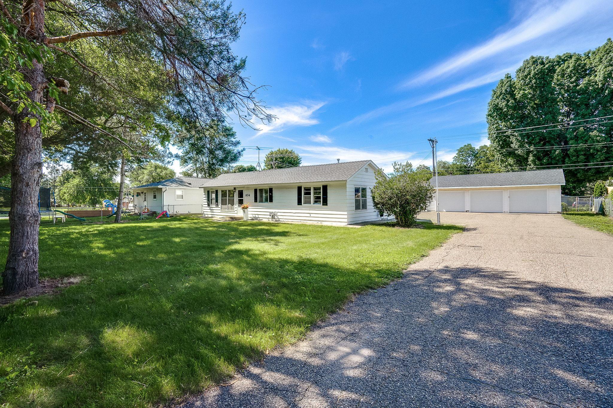3rd St, Hastings, MN 55033