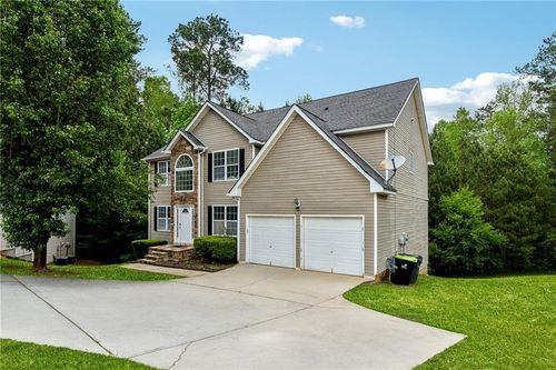 4240 N Braves Cir, Douglasville, GA, 30135-4304 | Card Image