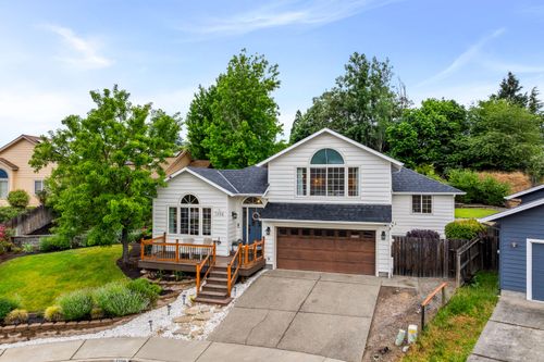 1350 Forestview Dr, Grants Pass, OR, 97527-5794 | Card Image