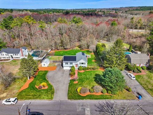 40 Alderbrook Ct, Wrentham, MA, 02093-1326 | Card Image