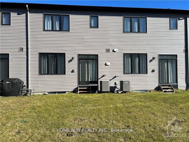 138 Maynooth Crt, House attached with 3 bedrooms, 4 bathrooms and 2 parking in Nepean ON | Image 23