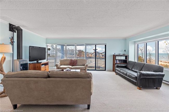 202 - 9 Pine St, House attached with 3 bedrooms, 2 bathrooms and 1 parking in Grand Bend ON | Image 11
