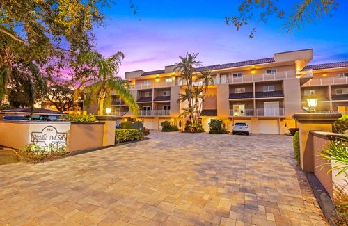t10-936 Pinellas Bayway S, St Petersburg, FL, 33715-2158 | Card Image