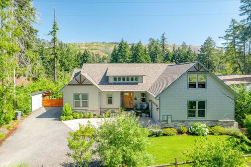 23757 Santiam Way Se, Lyons, OR, 97358-9421 | Card Image