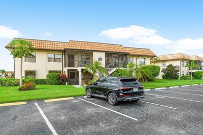 204 - 7178 Golf Colony Court, Condo with 2 bedrooms, 2 bathrooms and null parking in Lake Worth FL | Image 3