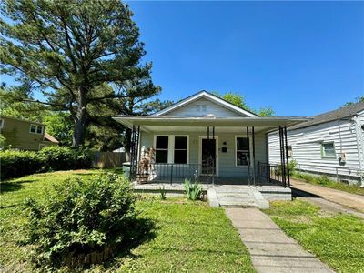 2523 Grandy Avenue, House other with 3 bedrooms, 2 bathrooms and null parking in Norfolk VA | Image 1