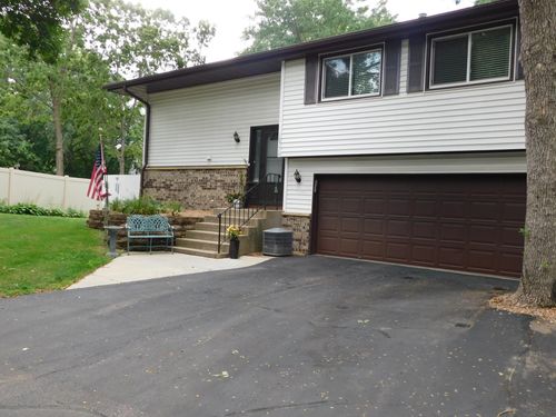 10776 Cavell Rd, Bloomington, MN, 55438-2229 | Card Image