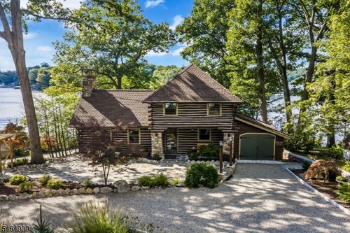 141 New Jersey Ave, Lake Hopatcong, NJ, 07849-1558 | Card Image