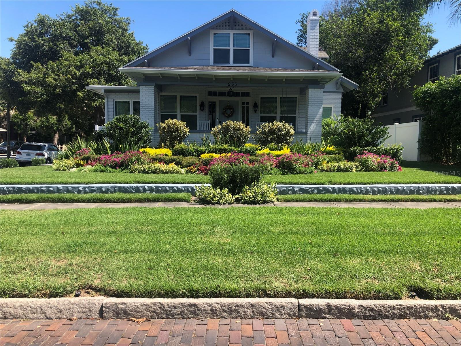 12th Ave, Saint Petersburg, FL 33701