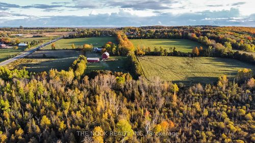 2132 County 10 Road, Cavan Monaghan, ON, L0A1C0 | Card Image