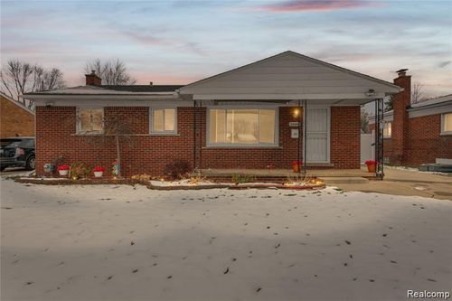 22644 Hill St, Warren, MI, 48091-5201 | Card Image