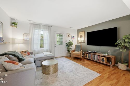 b4-105 Fidelity St, Carrboro, NC, 27510-2063 | Card Image