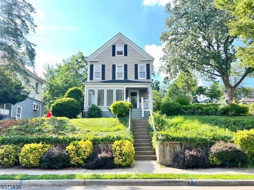 31 Paterson Ave, Clifton, NJ, 07014-1858 | Card Image