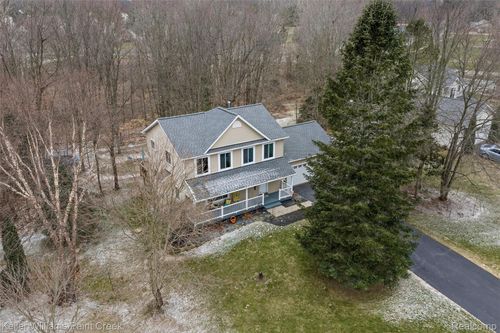 2456 Spartans Trl, Pinckney, MI, 48169-9587 | Card Image