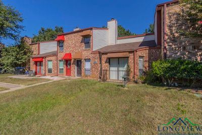 617 Baylor Drive, Townhouse with 2 bedrooms, 2 bathrooms and null parking in Longview TX | Image 2