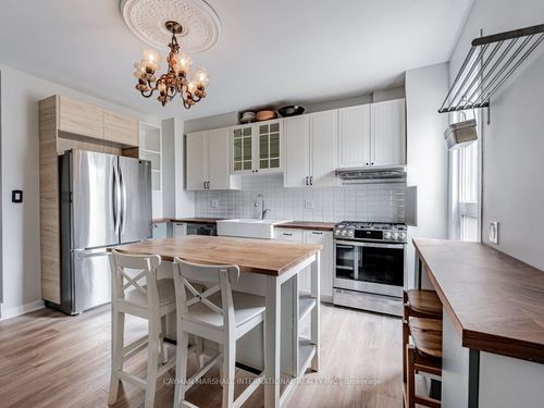 47 Burnfield Ave, Toronto, ON, M6G1Y4 | Card Image