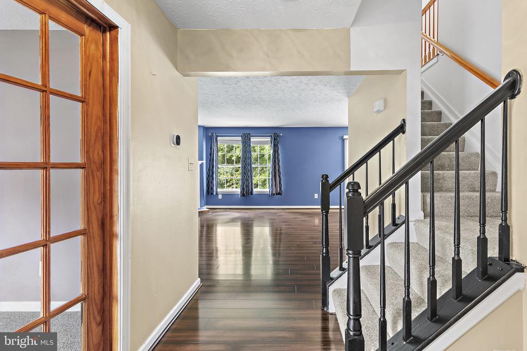 Residential in EDGEWOOD 4