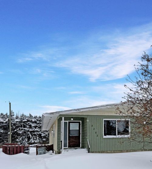 5102 56 Ave, High Prairie, AB, T0G1E0 | Card Image