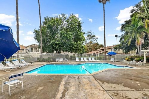 801 Yankee Point Way, Oceanside, CA, 92058-6933 | Card Image