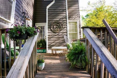 2704 Regents Park Ln, Greensboro, NC, 27455-2202 | Card Image