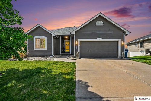 4618 Springview Dr, Papillion, NE, 68133-4808 | Card Image