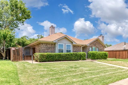 308 Crowe Dr, Euless, TX, 76040-4174 | Card Image