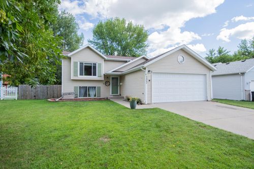 3452 19th St S, Fargo, ND, 58104-6551 | Card Image