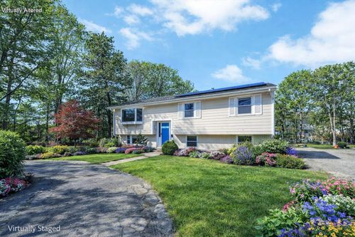 27 Madeline Road, East Falmouth, MA, 02536 | Card Image