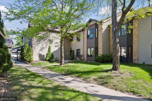 58-11031 Oregon Cir, Bloomington, MN, 55438-2450 | Card Image