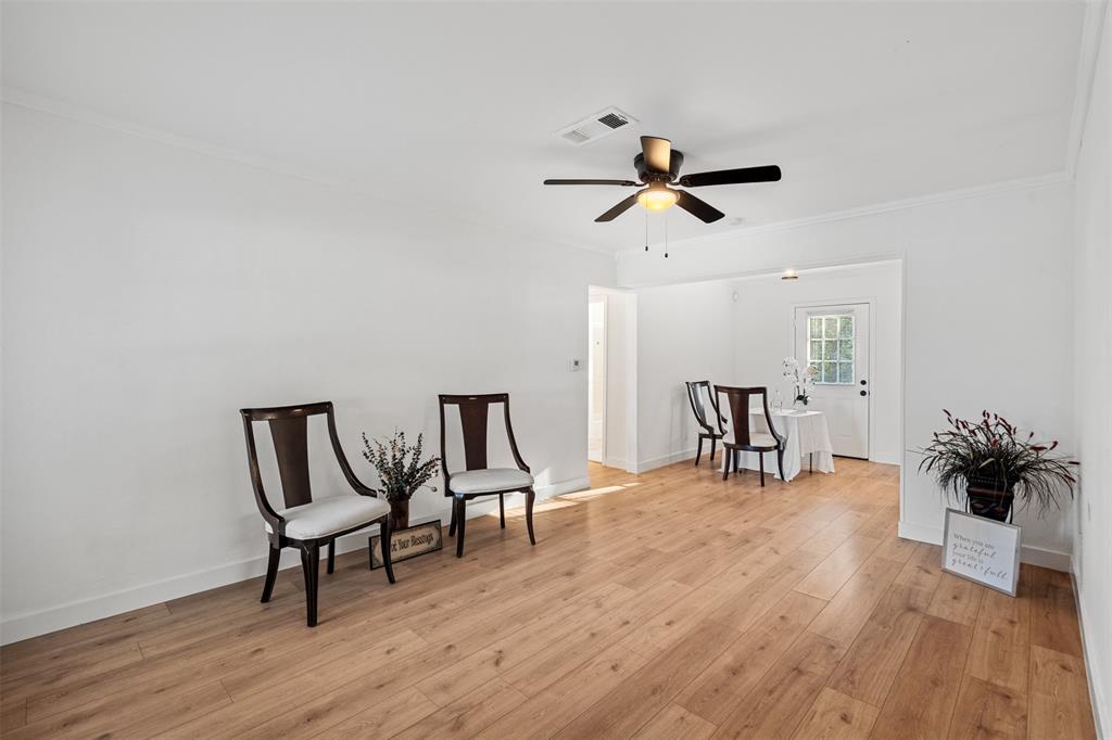 Hilltop Dr, Garland, TX 75042