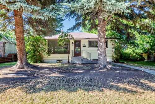 6012 33 Ave Nw, Calgary, AB, T3B1K3 | Card Image