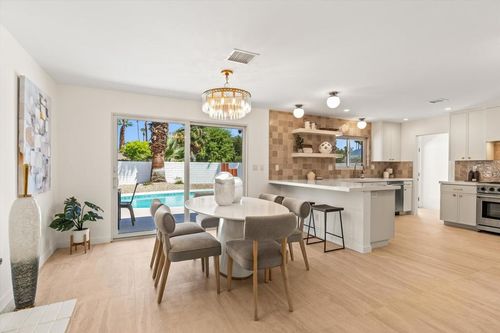 1177 S Farrell Dr, Palm Springs, CA, 92264-8690 | Card Image