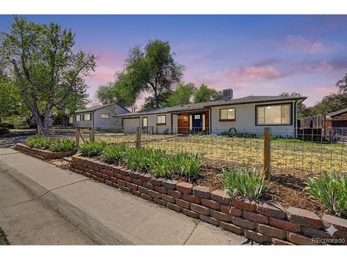 855 S Yates St, Denver, CO, 80219-2251 | Card Image