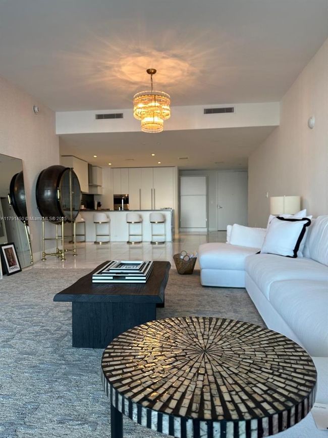 UNIT-803 - 700 Ne 26 Th Ter, Condo with 2 bedrooms, 2 bathrooms and null parking in Miami FL | Image 4