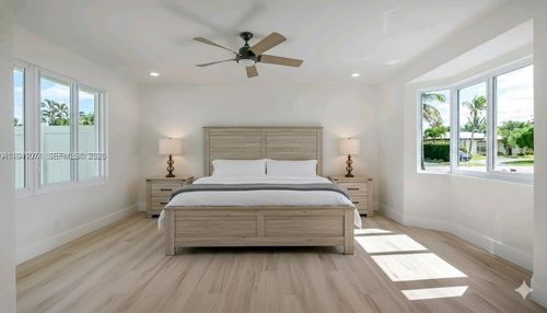 5713 Ne 17th Ter, Fort Lauderdale, FL, 33334-5984 | Card Image