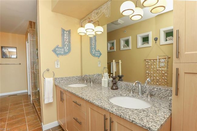 APT-432B - 3738 Sandpiper Rd, House attached with 4 bedrooms, 3 bathrooms and null parking in Virginia Beach VA | Image 36