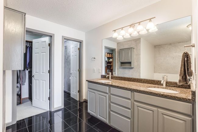 587 Crane Creek Ln, Townhouse with 3 bedrooms, 4 bathrooms and null parking in Eagan MN | Image 17