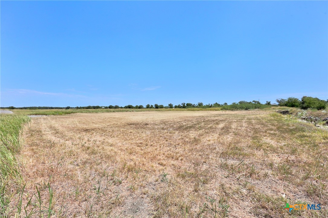 Land in Salado 5