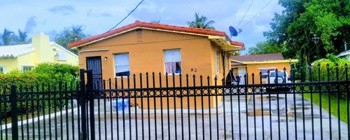 94 Nw 69th St, Miami, FL, 33150-4022 | Card Image