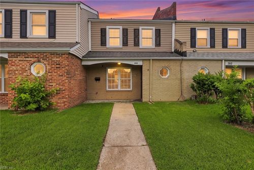 800 Lake Edward Dr, Virginia Beach, VA, 23462-1504 | Card Image