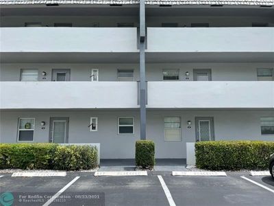 105 - 7787 Golf Circle Dr, Condo with 1 bedrooms, 1 bathrooms and null parking in Margate FL | Image 1