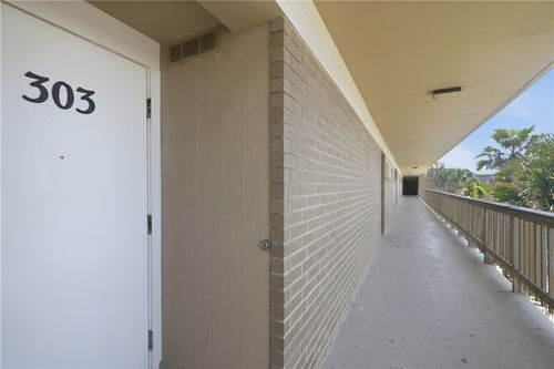303-15340 Leeward Drive, Corpus Christi, TX, 78418 | Card Image