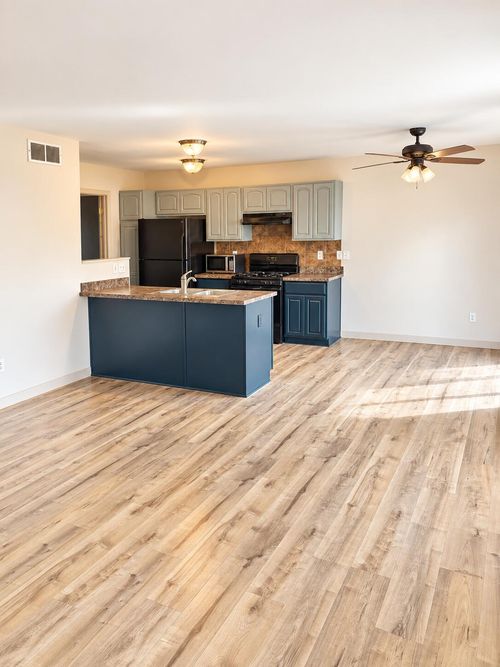 1400 Hunters Ridge Dr, Genoa City, WI, 53128-2532 | Card Image