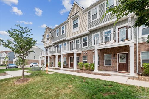 507 Anne Ave, Brighton, MI, 48116-3504 | Card Image